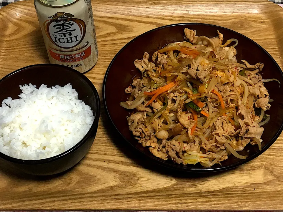 Snapdishの料理写真:☆豚キムチ ☆ノンアルコールビール🍺|まぁたんさん