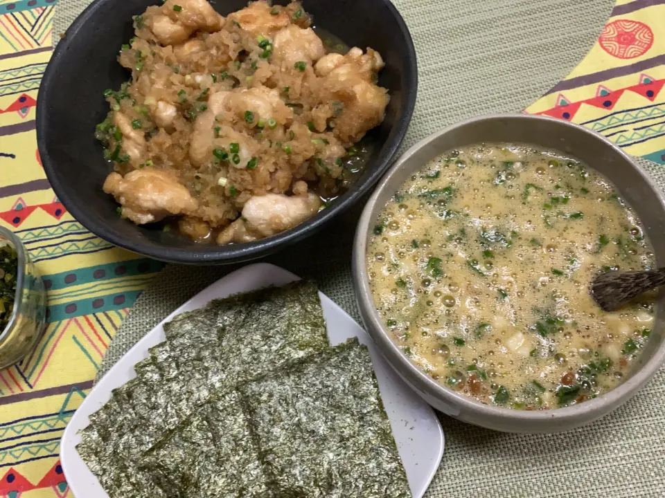 鶏肩小肉のおろし煮、ごちゃ混ぜ納豆を海苔で巻いて|peanutsさん