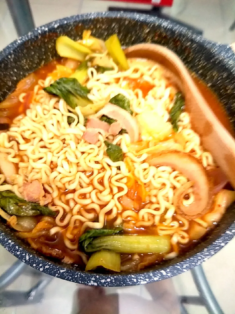 Kimchi noodle pot....|bbさん