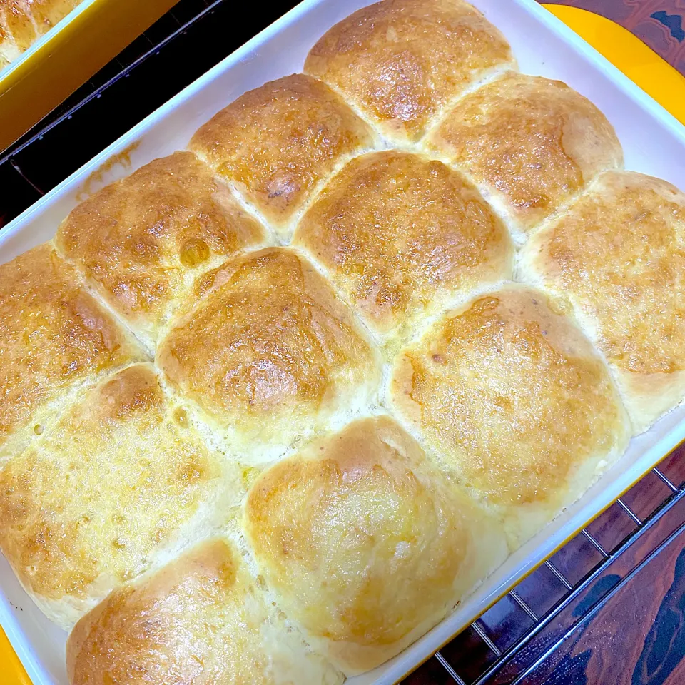 Snapdishの料理写真:Homemade Dinner Rolls 🥯 Happy Mother’s Day everyone 💐|Food Gardenさん