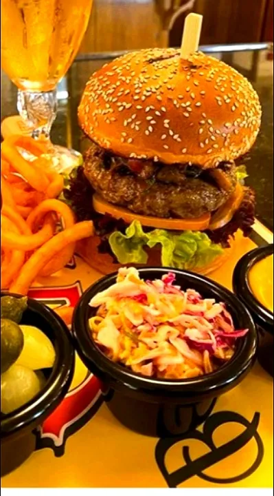 200 gm angus beef burger|Bipinさん