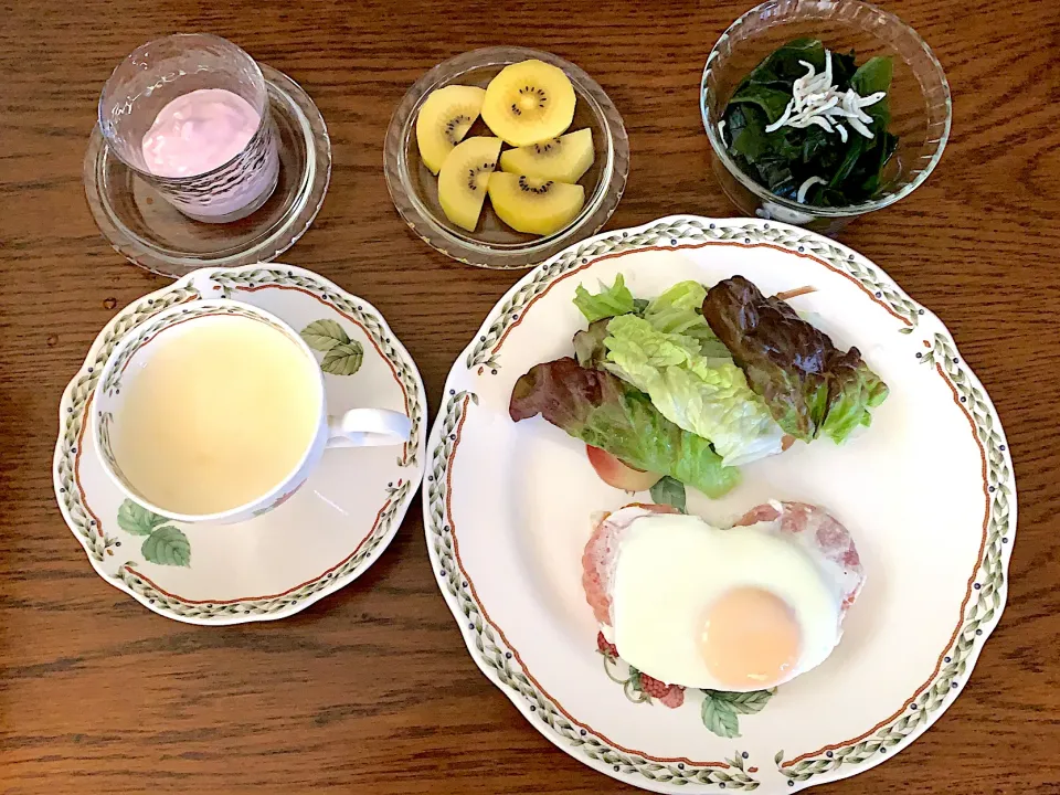 今日の朝食α🥗🍳🥣🌽🥝20200511|rococoさん