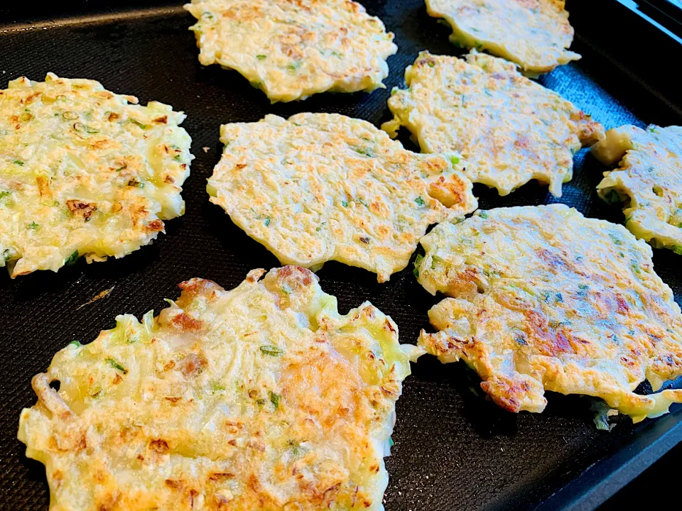 お好み焼きの昼ごはん🐷🦑🦐🥚入り|いちごさん