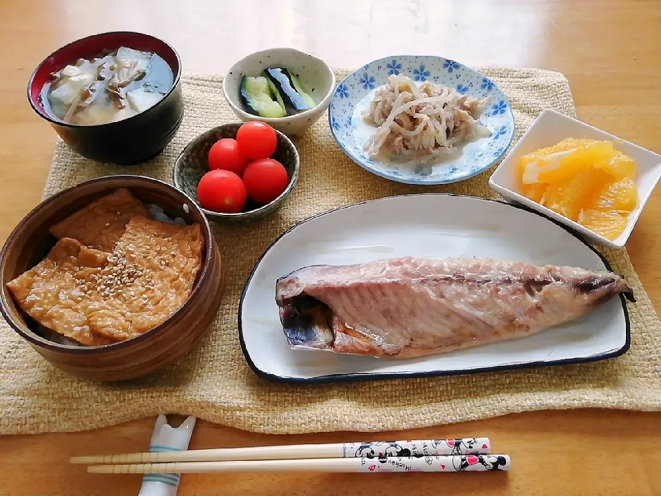 稲荷ご飯、鯖の塩焼きなど|こっちゃんさん