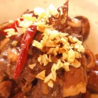 adobong pusit and pork

squid and pork  cooked in vinegar and soy sauce|my palate and platesさん