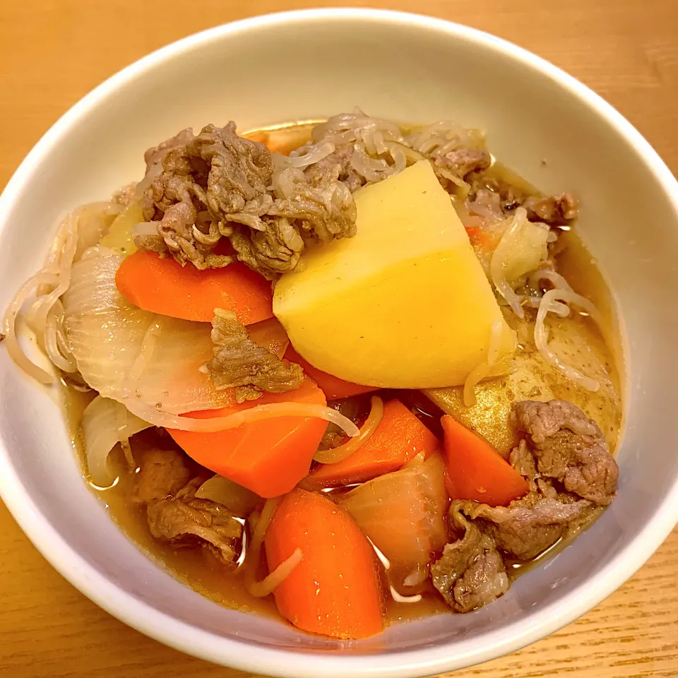 Snapdishの料理写真:新野菜の肉じゃが|tsumaminaさん