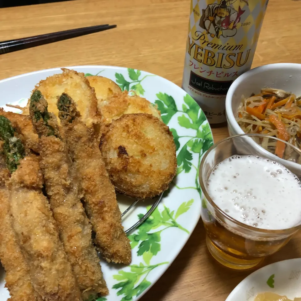 Snapdishの料理写真:アスパラ肉巻きフライ|Hideko  Tanakaさん