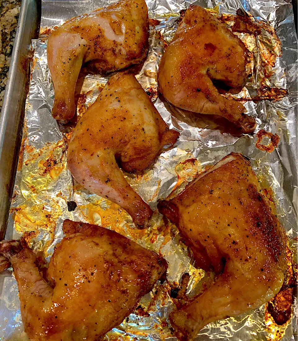 Chicken Leg Quarters cooked in the Oven!!!|Alma's Home Kitchenさん