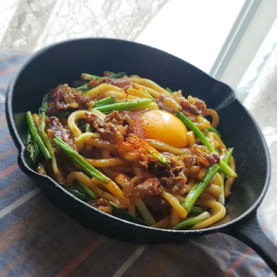 すき焼き風 牛葱焼きうどん＊自家製秘伝のタレで♪|mi_neneco♪さん