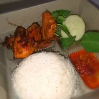 Nasi Kotak Ayam Bakar|Bayu Adjiさん