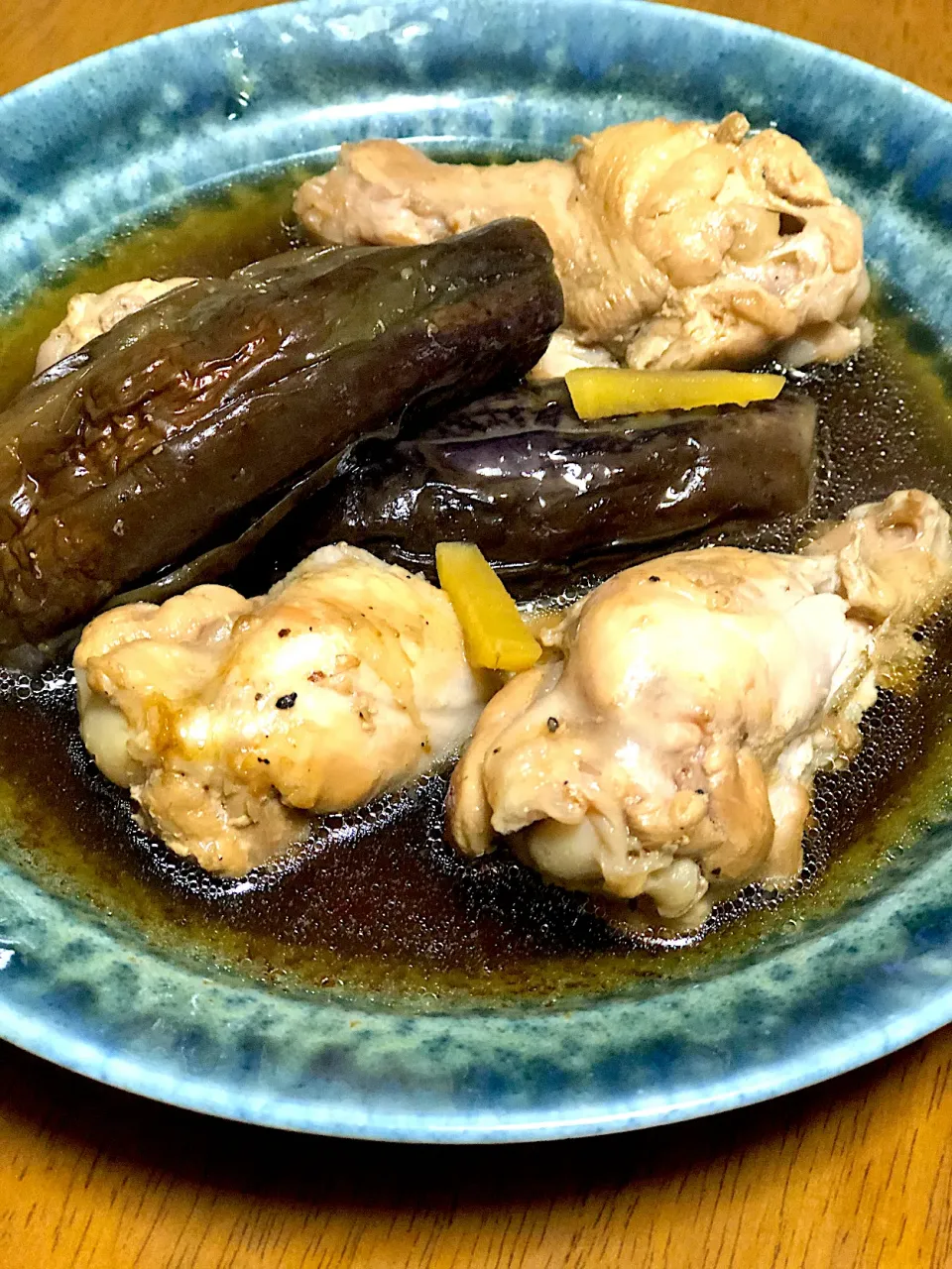 丸ごと茄子と手羽元のあっさり煮|みっちんさん