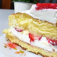 Strawberry cake|Nadine Kvakさん