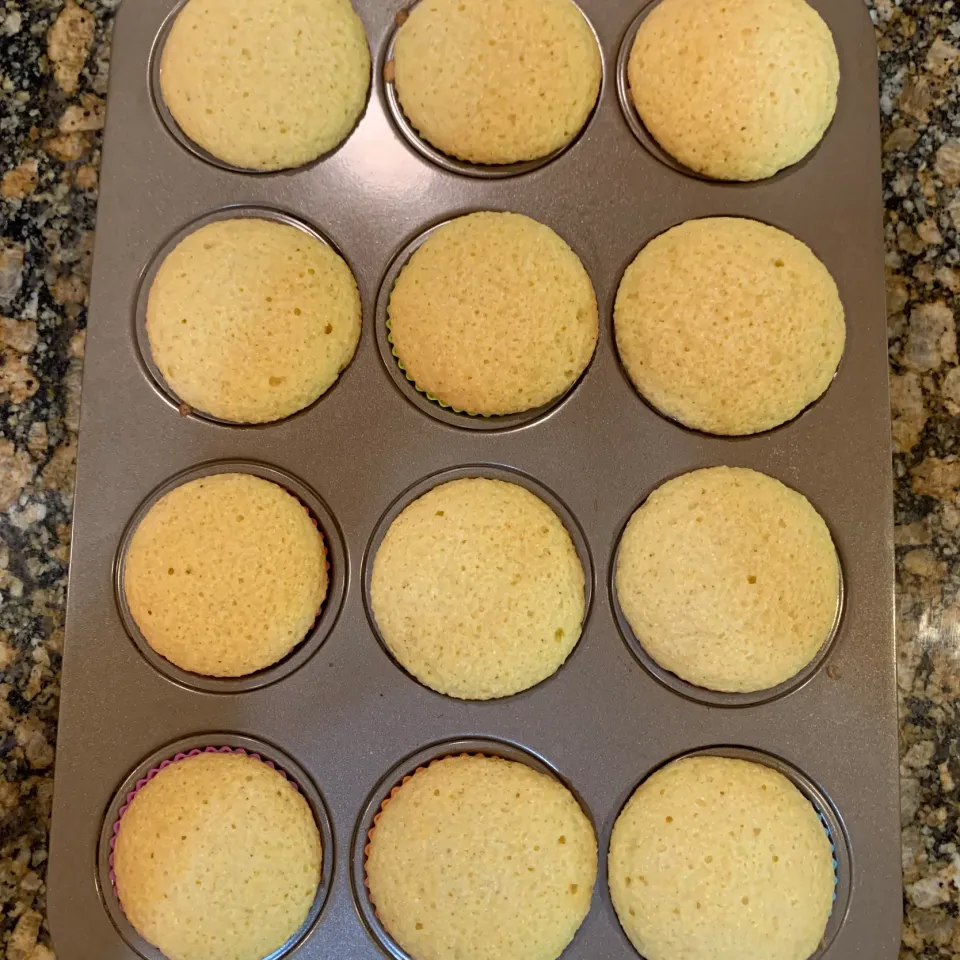 Hi made Honey Cornbread|Alma's Home Kitchenさん