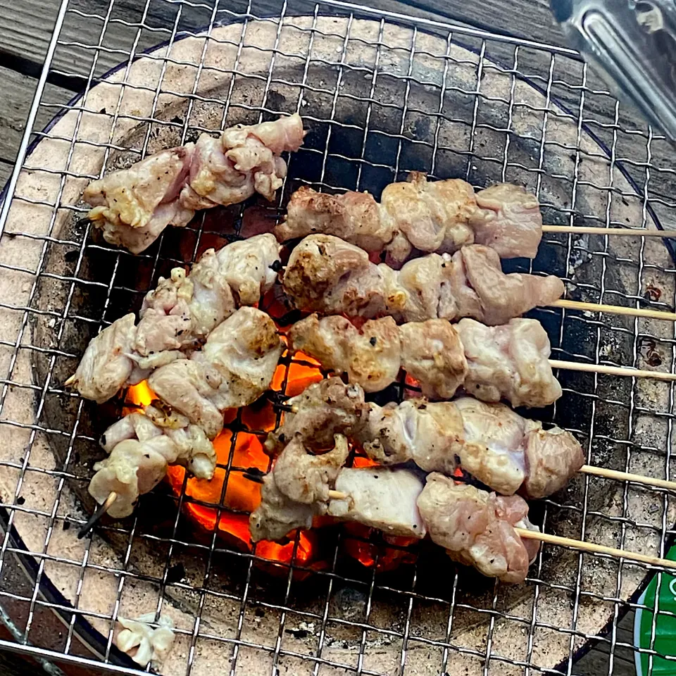 七輪で焼き鳥|とっしぃさん