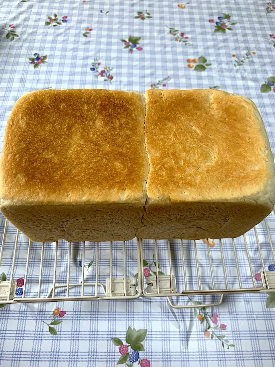 Snapdishの料理写真:2斤角食パン🍞|iguigupopさん