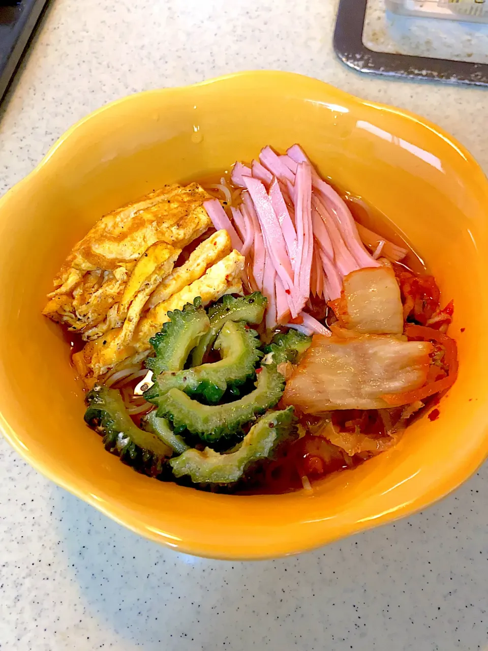 Snapdishの料理写真:水戻しパスタで作る冷麺|稲葉 洋靖さん