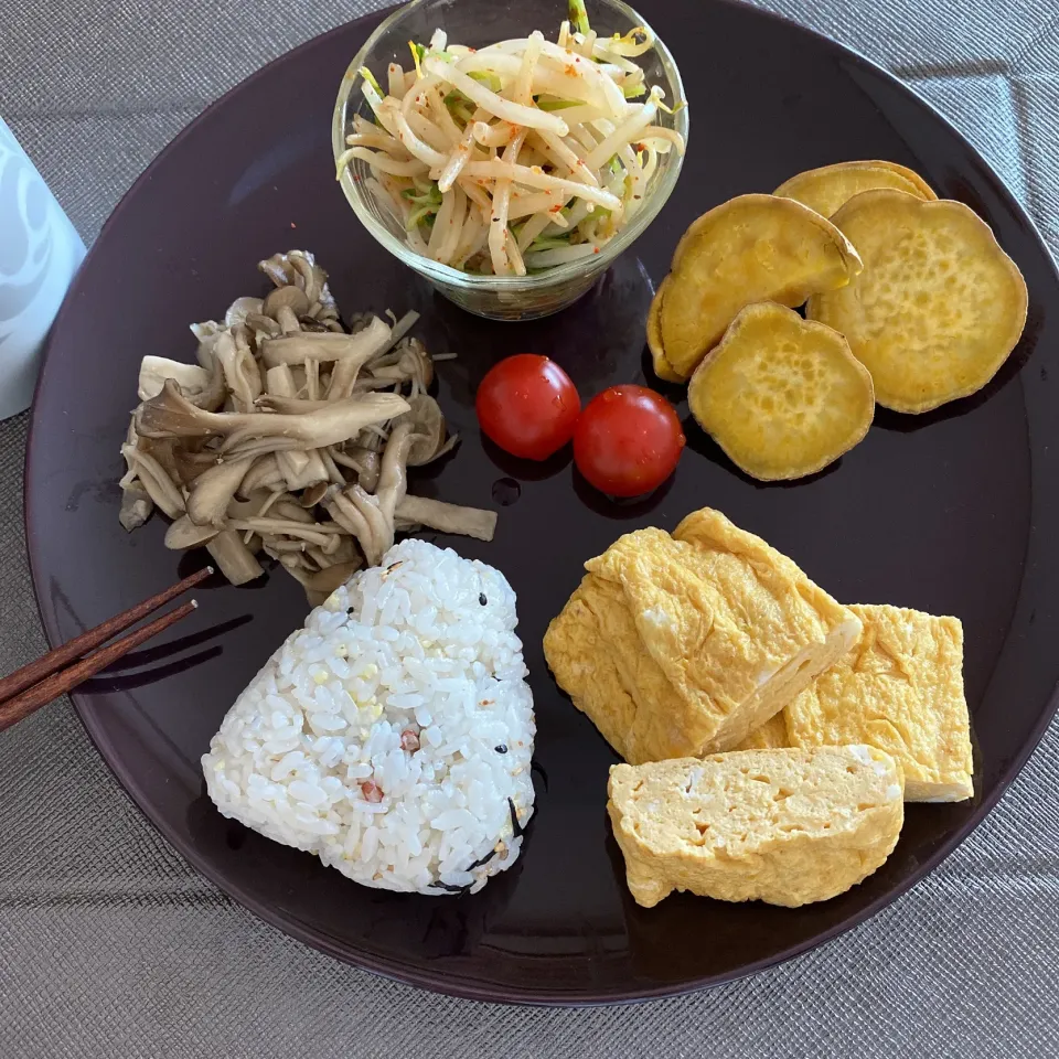 Snapdishの料理写真:フルフルだし巻き卵(  ･᷄ὢ･᷅  )お昼ご飯|サチャンさん