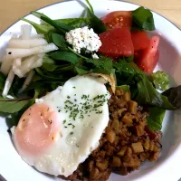 Snapdishの料理写真:キーマカレーLUNCH💛🍛"5/13|yumiさん