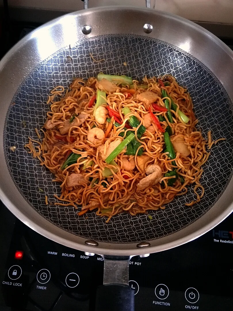 fried yee mee for today lunch.|bbさん