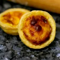 hey guys, sekarang lin_spell ada produk baru yaitu: PROTUGUESE EGG TART yang di buat dengan bahan Premium dan di jamin pasti gak  bakalan nyesal dan nagih guys, temukan sensasi renyah dan dipadu dengan isian yang super cream yang di buat khusus untuk kamu yang special,
untuk harga :
6 Pcs @Rp 12.500(tidak termasuk ongkir gojek) 
3 Pcs @Rp. 14.000(tidak termasuk ongkir gojek) 

semua wajib PO dulu guys ya  untuk menjaga kesegaranya dan kerenyahannya....
 silakan DM untuk Ordernya guys|Lin Spellさん