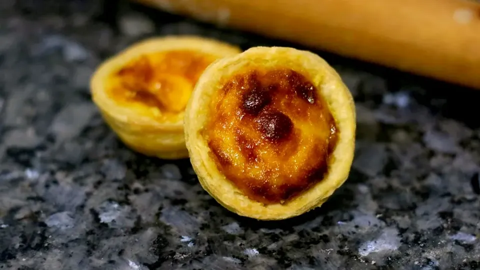 hey guys, sekarang lin_spell ada produk baru yaitu: PROTUGUESE EGG TART yang di buat dengan bahan Premium dan di jamin pasti gak  bakalan nyesal dan nagih guys, temukan sensasi renyah dan dipadu dengan isian yang super cream yang di buat khusus untuk kamu yang special,
untuk harga :
6 Pcs @Rp 12.500(tidak termasuk ongkir gojek) 
3 Pcs @Rp. 14.000(tidak termasuk ongkir gojek) 

semua wajib PO dulu guys ya  untuk menjaga kesegaranya dan kerenyahannya....
 silakan DM untuk Ordernya guys|Lin Spellさん