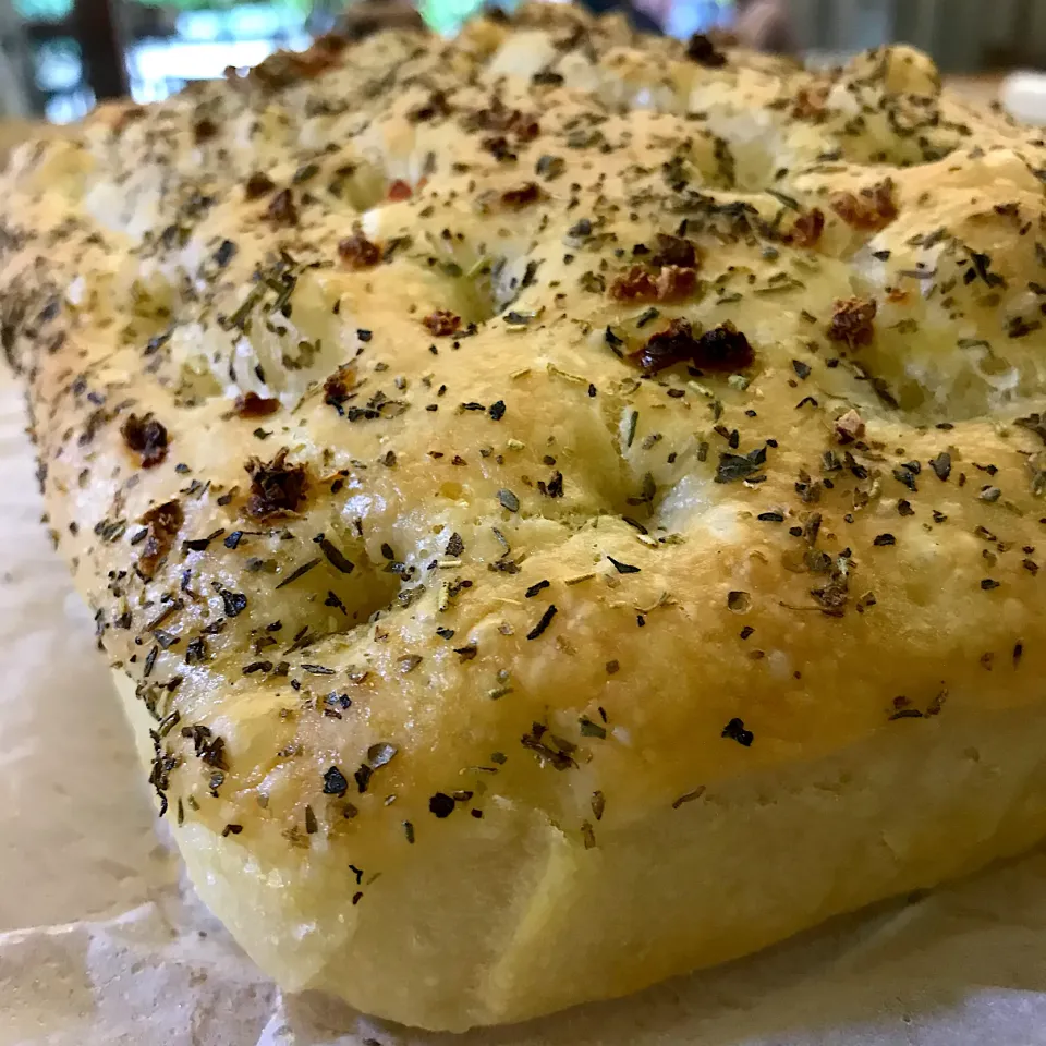 Snapdishの料理写真:Freshly baked Focaccia|mini by minitさん