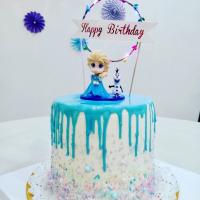 Homemade birthday cake Elsa .....