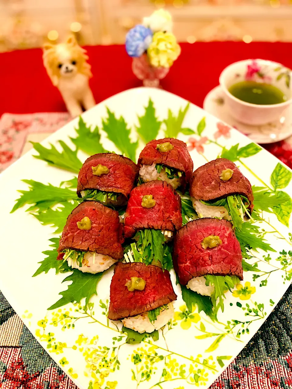 Snapdishの料理写真:ローストビーフ寿司🍣|🐶dekochoro🐶さん