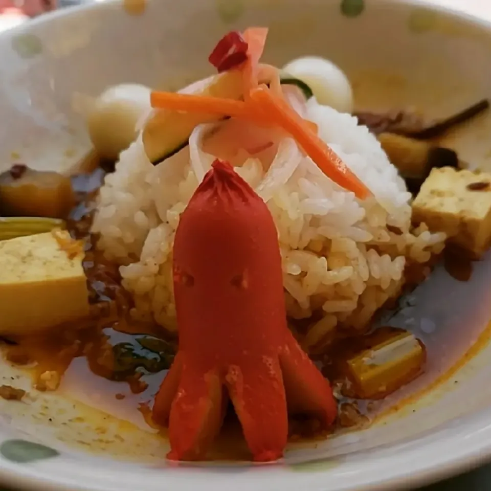 麻婆茄子風牛豚キーマカレーinタコさんウインナー🐙|ふじわらたくやさん