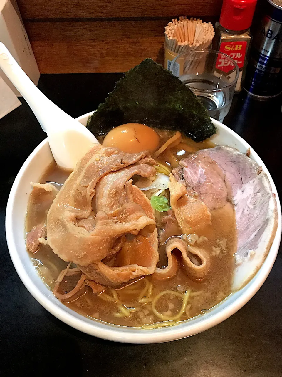 Snapdishの料理写真:ラーメン100@一条流がんこラーメン総本家|morimi32さん