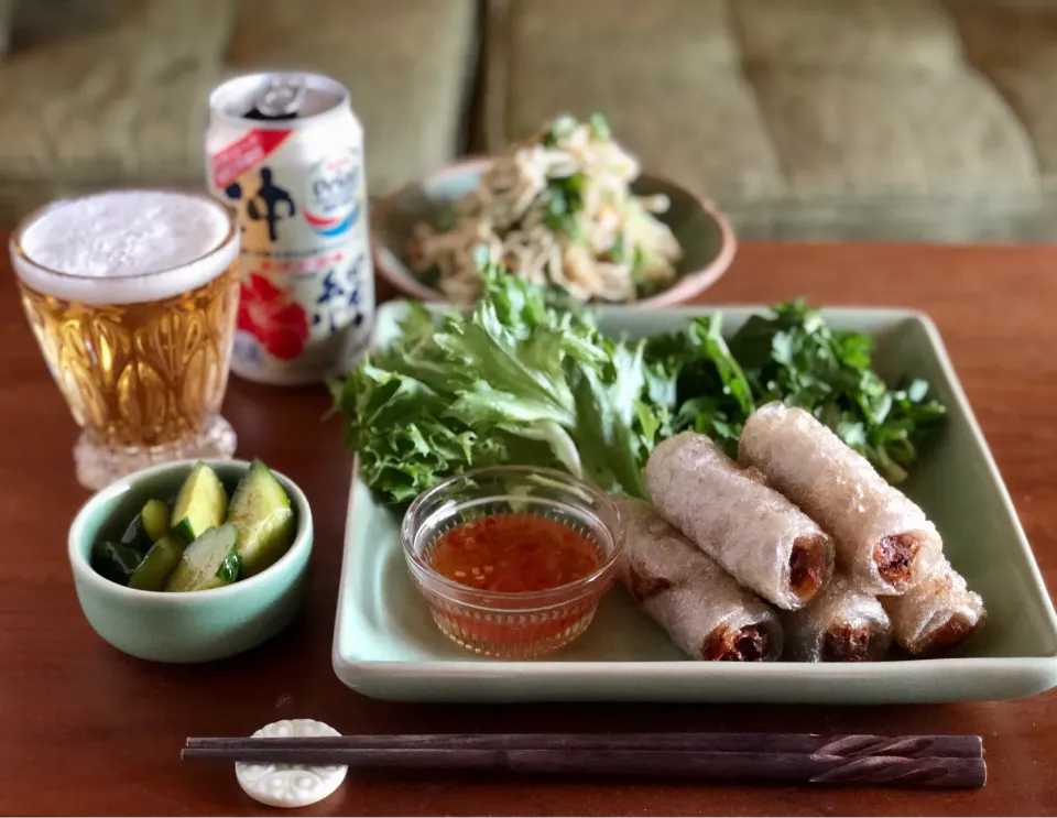 ベトナム揚げ春巻き(チャーゾー)と豆腐ガンスの和え物で家飲み　　　　　　　　Vietnamese fried spring rolls　　　|マユマユさん