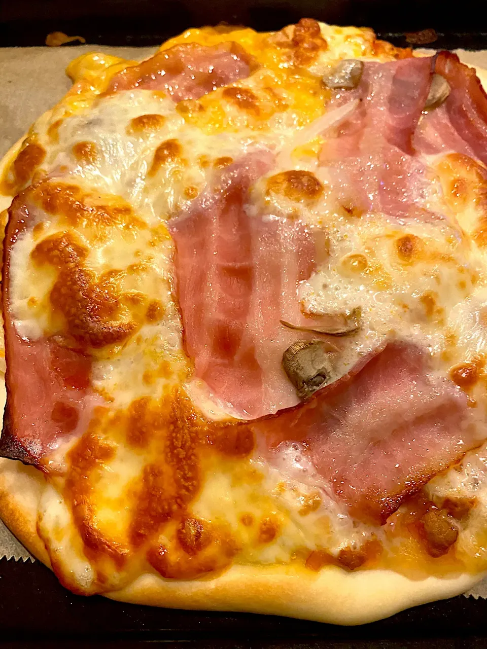 ベーコン🥓3種のチーズ🧀🍕|みうのすけさん