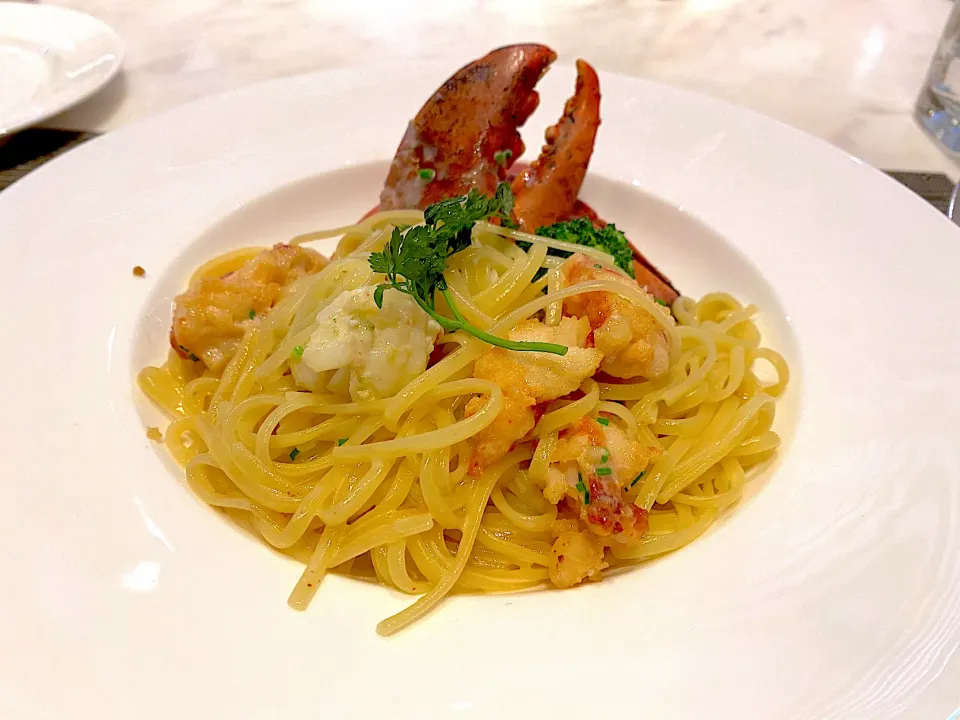 Snapdishの料理写真:Boston lobster linguine|skyblueさん