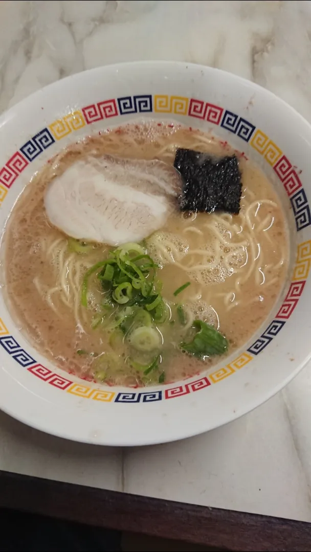 Snapdishの料理写真:福岡県久留米市の「丸星中華そばセンター」の九州ラーメン|たかしさん