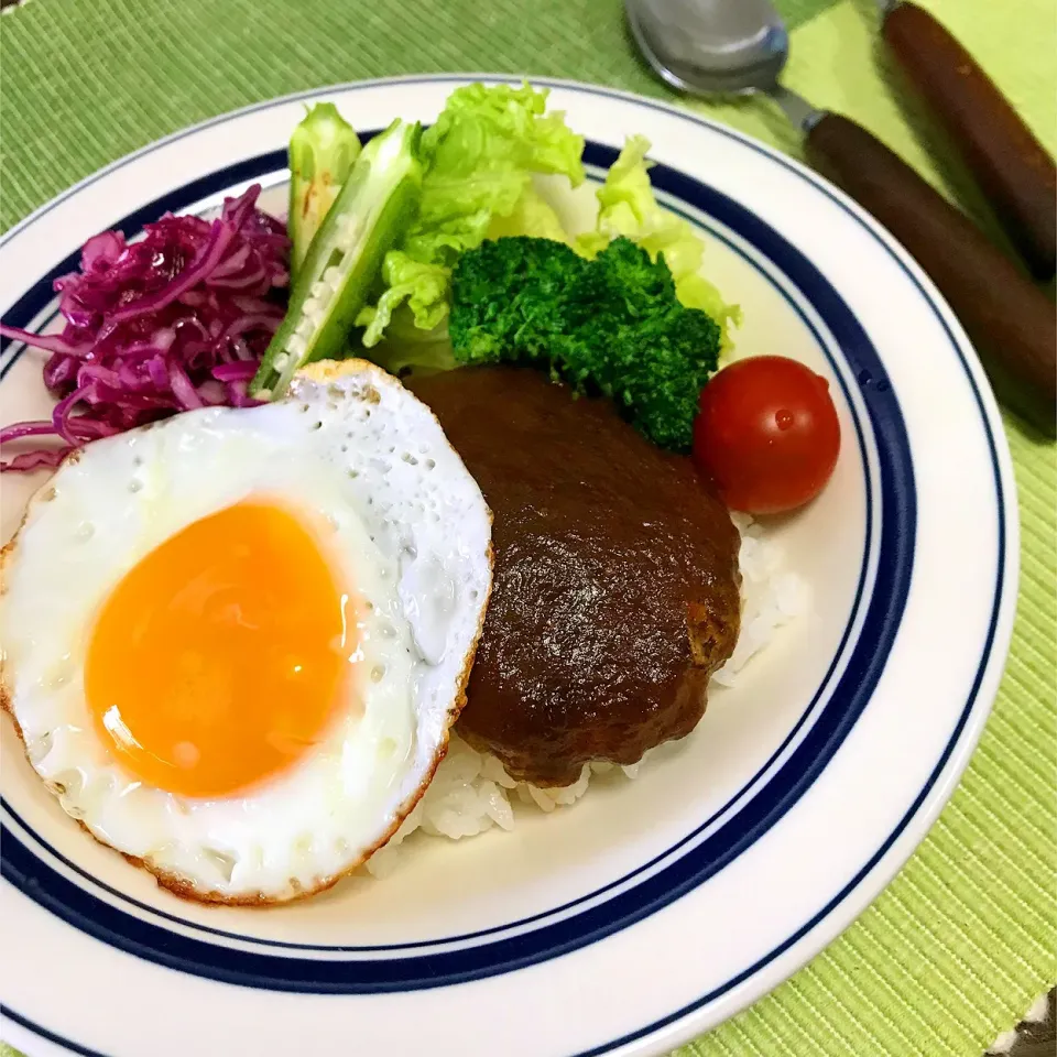 Snapdishの料理写真:今日のテレワークお昼ご飯はロコモコ丼|MAYUKOさん