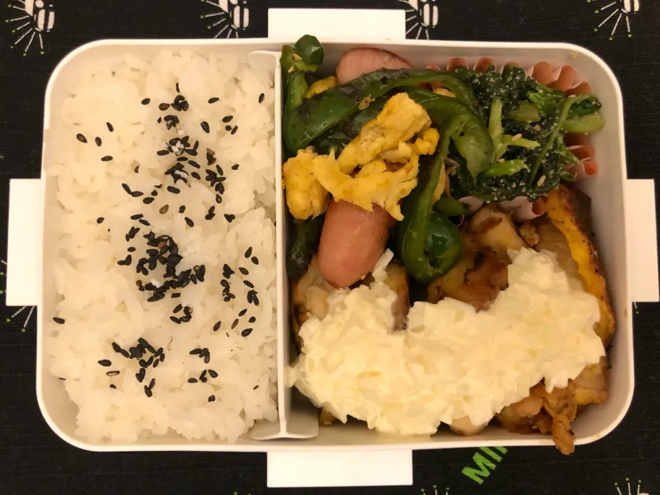 Snapdishの料理写真:鶏のピカタ弁当|freeさん