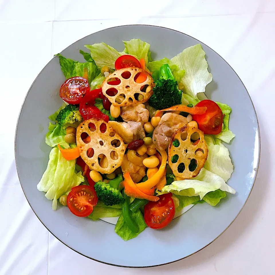 Snapdishの料理写真:12品目のカラフルパワーサラダ🥗♬︎|mayuさん