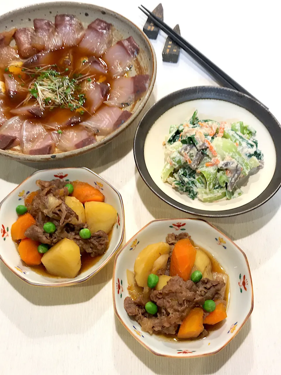 ちょっと甘めの肉じゃが、チンゲン菜🥬の白和え、天然ハマチの漬け|yukinnkoさん