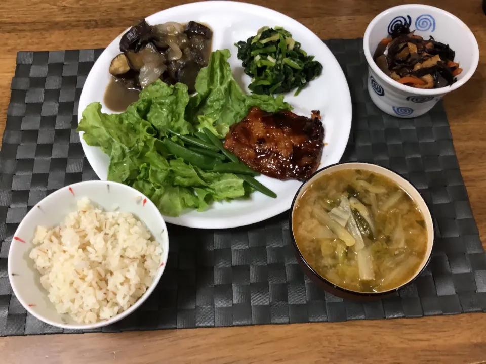 Ohana夕食　鶏蒲焼き、椎木茄子、ひじき|Ohanaさん