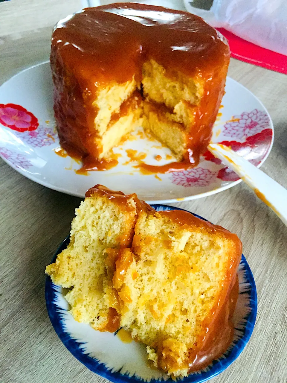 Snapdishの料理写真:Vanilla Sponge Caramel Cake🇵🇭🌴|Maribel Pasugnodさん