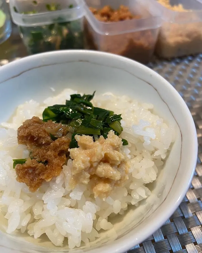 季節の三色丼　　行者にんにく&山ワサビ|ma'mさん