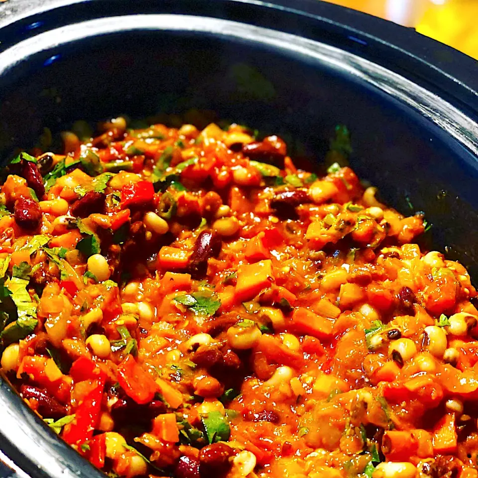 Three Bean Vegetable Chilli|Emanuel Hayashiさん