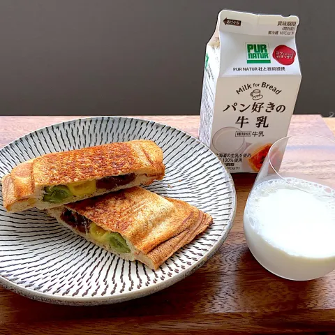 「カネカ / パン好きの牛乳500ml」を使ってみたSnapdishの料理・レシピ写真:お団子✖︎発酵バターのホットサンド