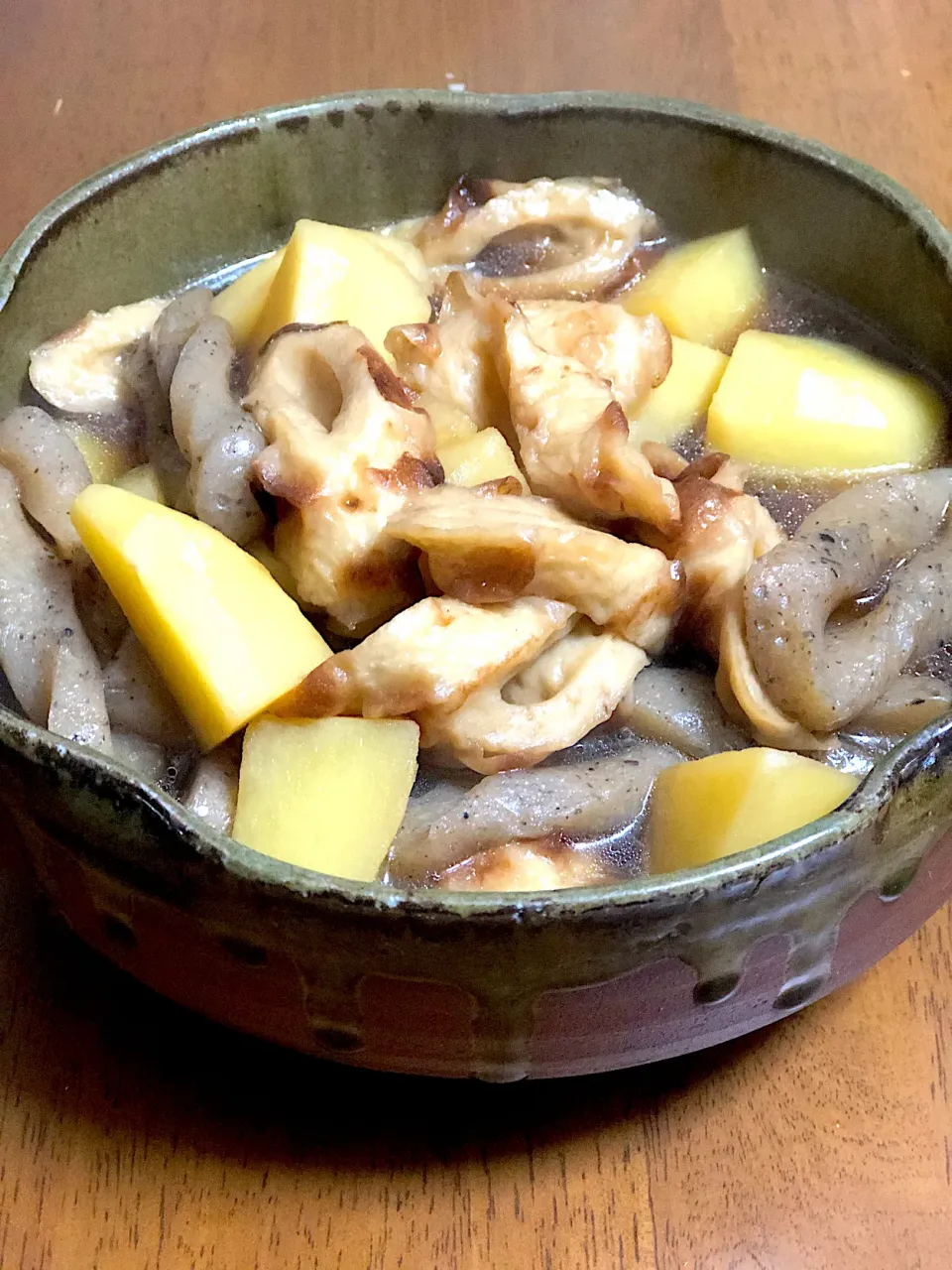 竹輪、蒟蒻、じゃがいもの煮物|みっちんさん