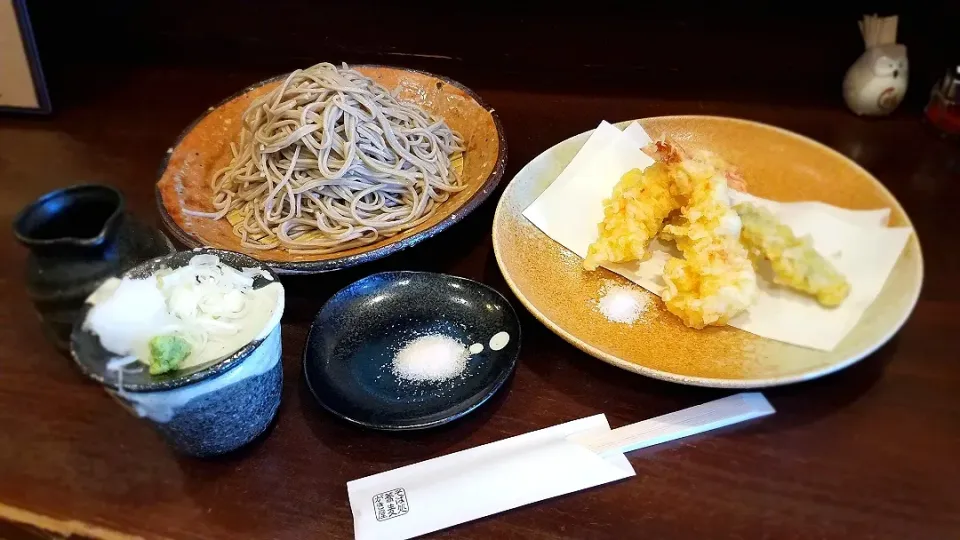 Snapdishの料理写真:行きつけの十割そば😋|masaki .fさん