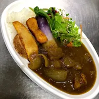 Snapdishの料理写真:チェリーポークカレー|無国籍風イタリアンレストラン かみかみyaさん