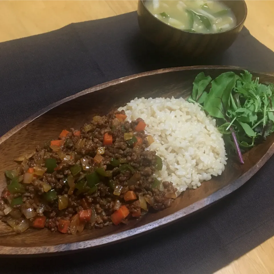 Snapdishの料理写真:麻婆味の肉そぼろ丼|のんさん