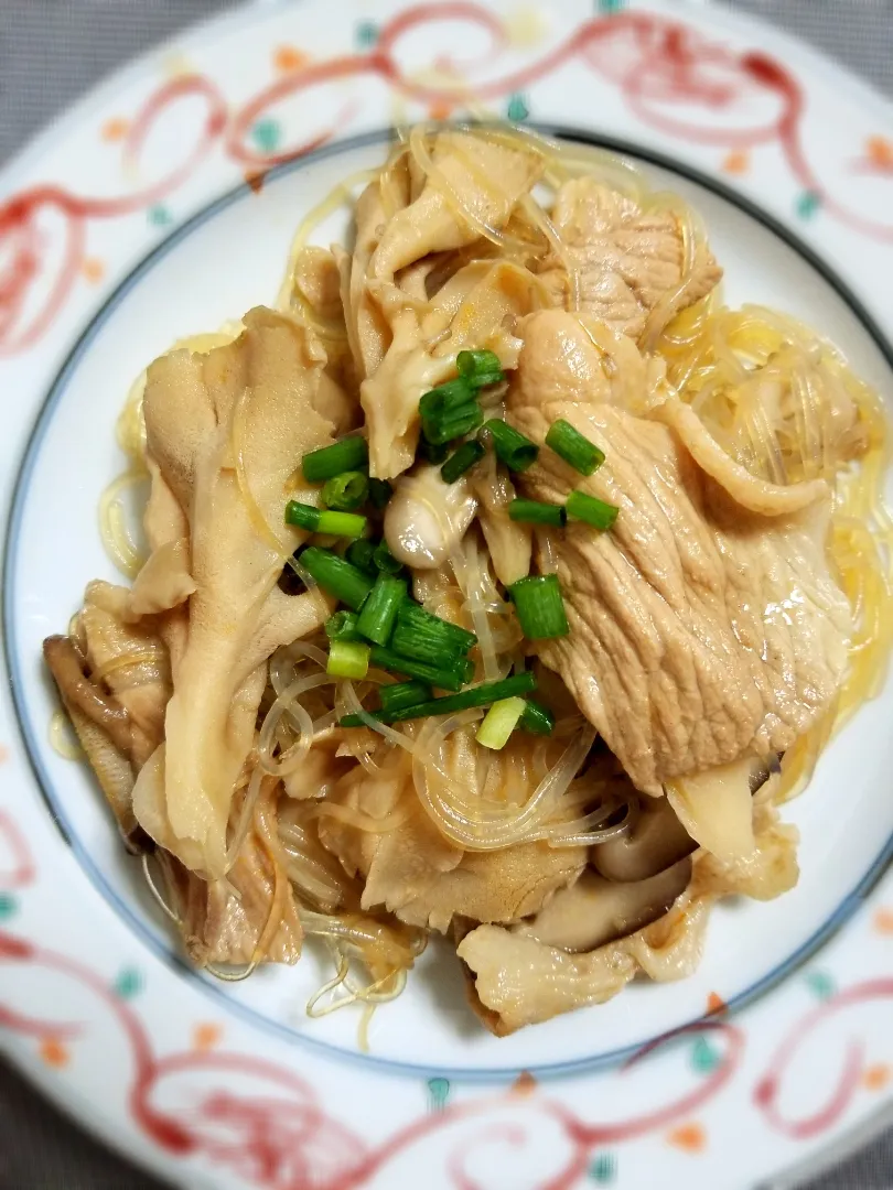 豚肉ときのこ、春雨のサンラー煮|keiさん