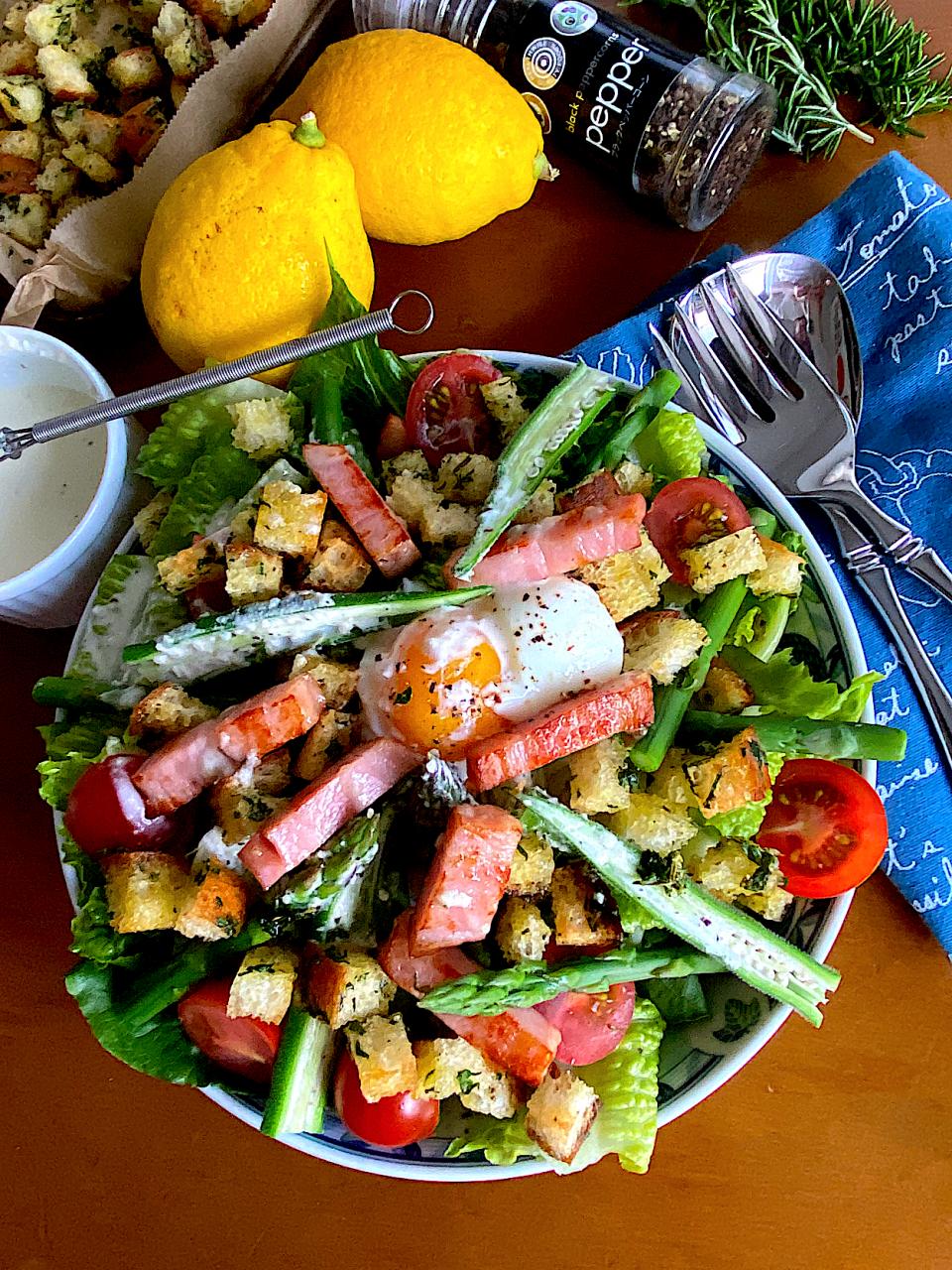 山盛りシーザーサラダ🥗