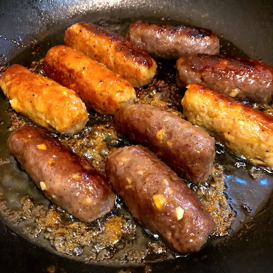 Snapdishの料理写真:Pork and Beef skinless Longganisa|Laarni Nabongさん